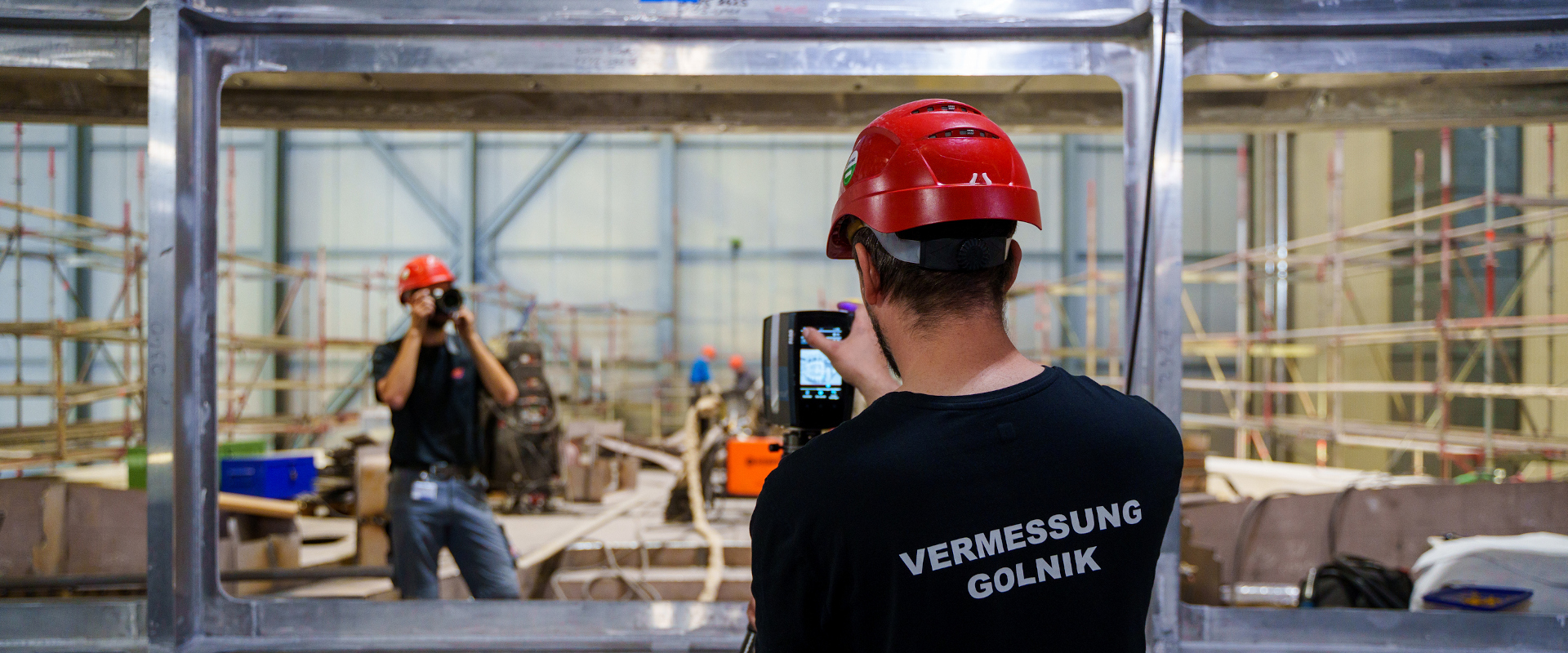3D Vermessung: Photogrammetrie und Laserscanning auf einem Schiff Photogrammetrie und Laserscanning auf einem Schiff im Trockendock einer Werft